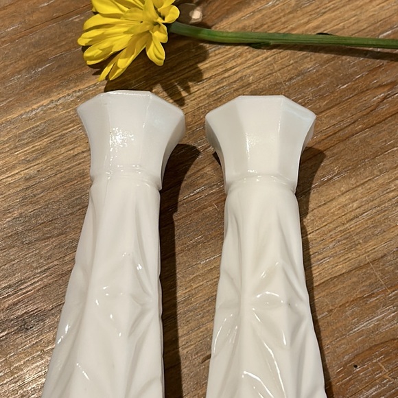Two Vintage White Milk Glass Bud Vase. 9” - Picture 13 of 16